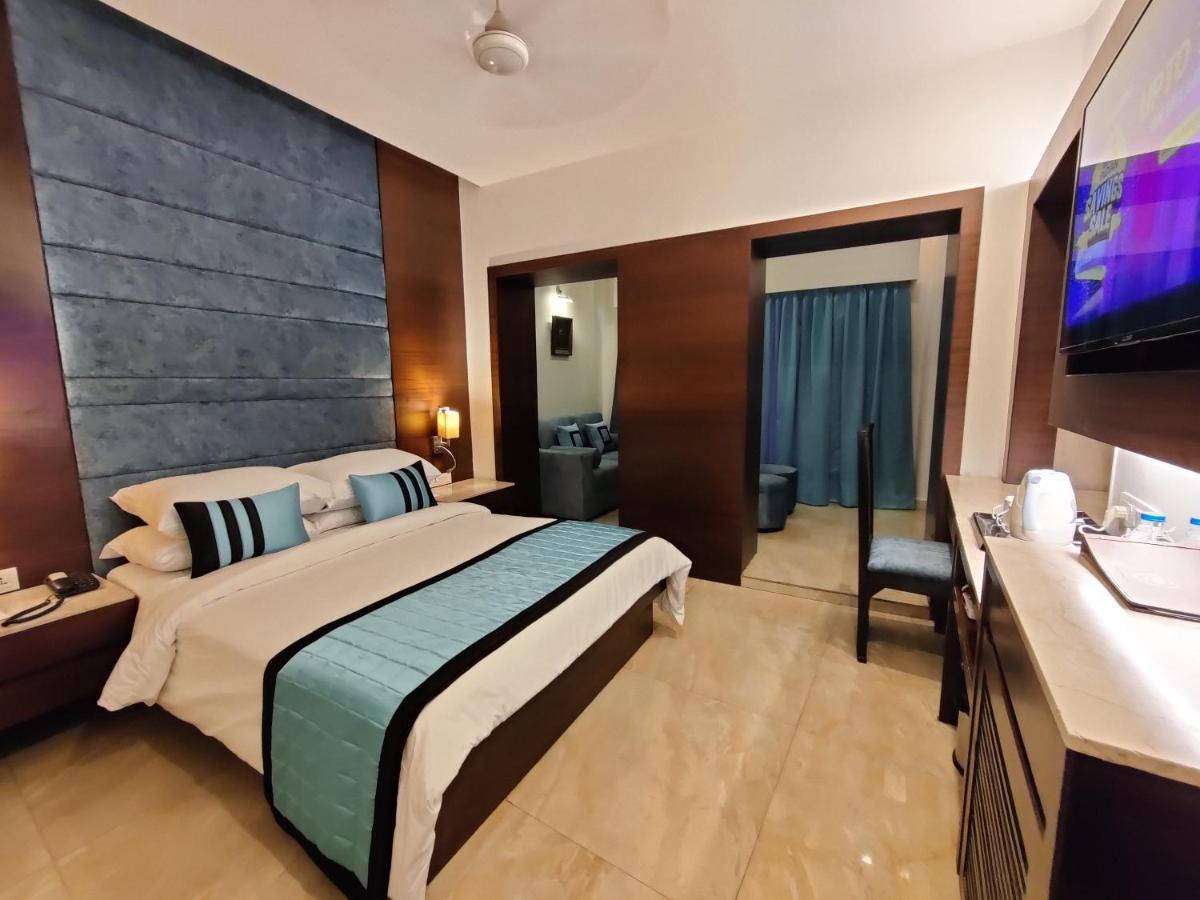 Hotel The Samilton à Calcutta Extérieur photo