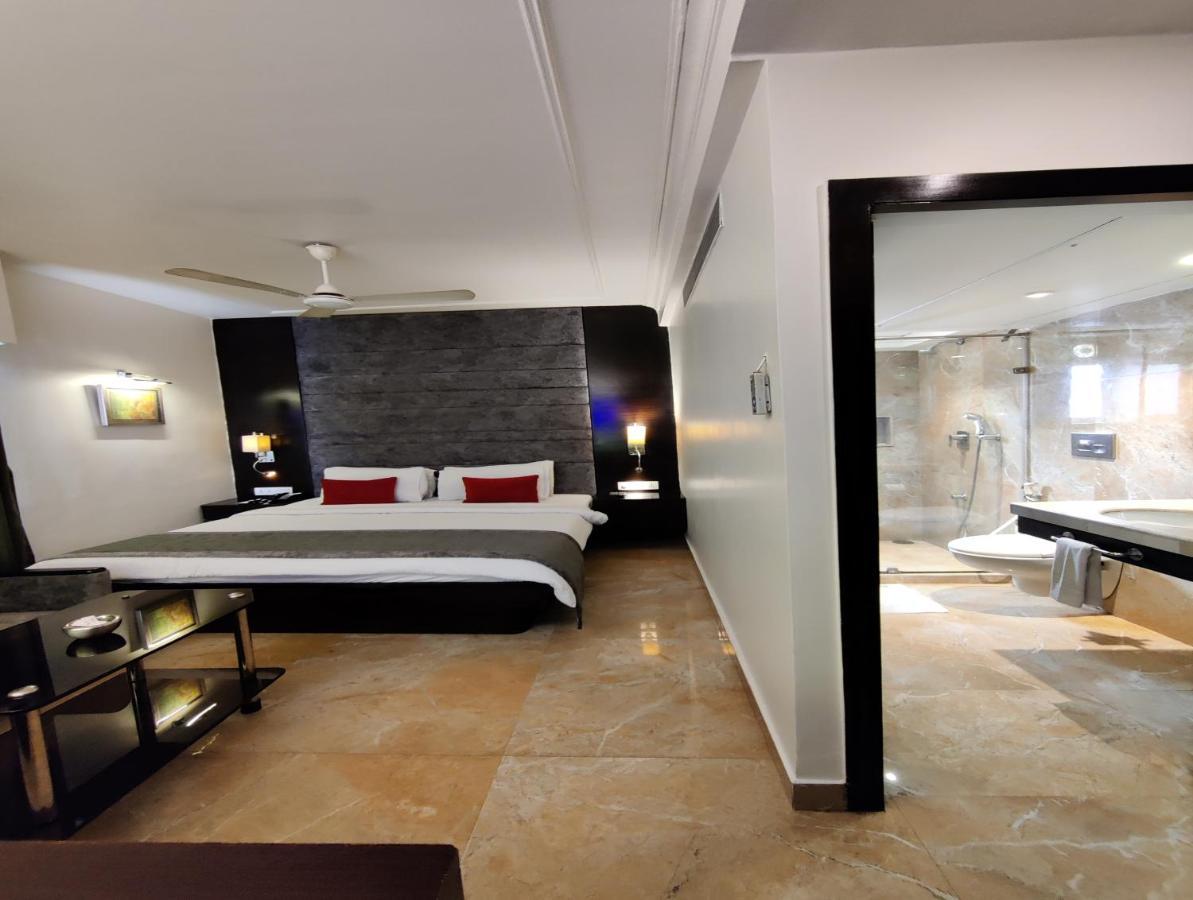 Hotel The Samilton à Calcutta Extérieur photo