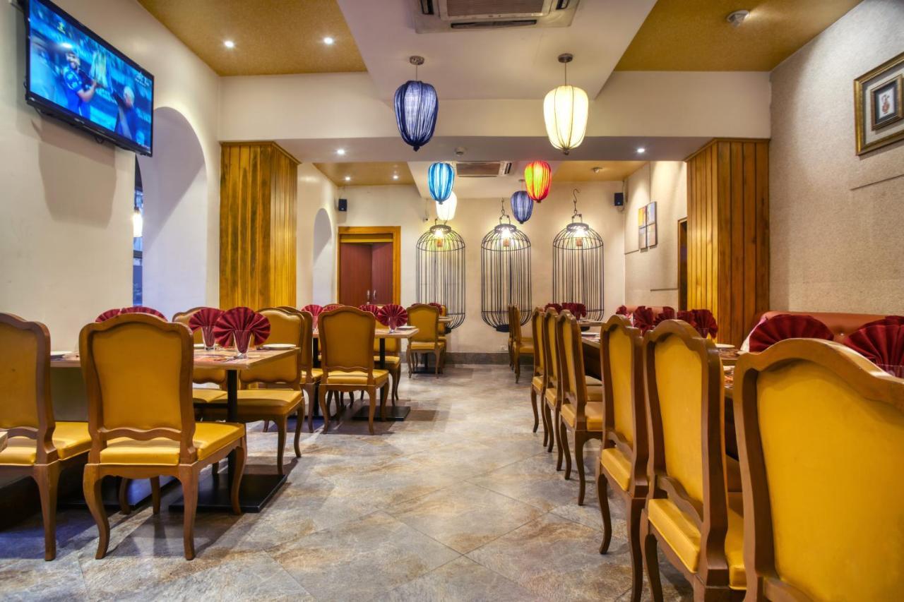 Hotel The Samilton à Calcutta Extérieur photo