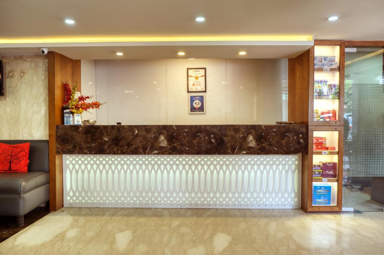 Hotel The Samilton à Calcutta Extérieur photo